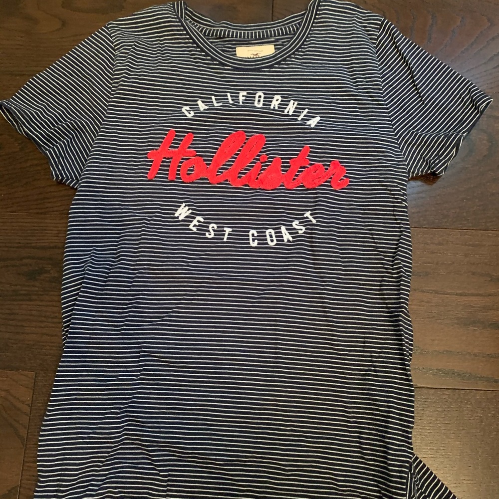 Hollister t-shirt